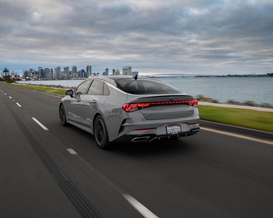  Kia K5 GT-Line AWD 2020 года  (NA) (фото 20 из 31)